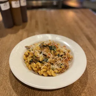 Cajun chicken cavatappi