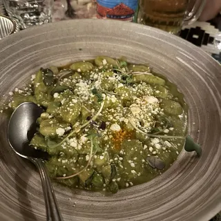 Mole Verde Gnocchi