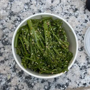 Broccolini is divine!