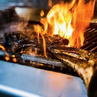 tomahawk chop www.beaunmo.com