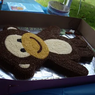 Monkey Pull-Apart Cake