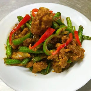 Pad prik khing with crispy pork