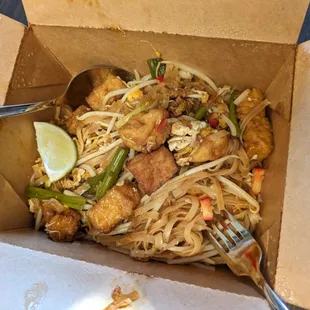 Pad Thai - 4 stars. Tue takeout 2024-04-16