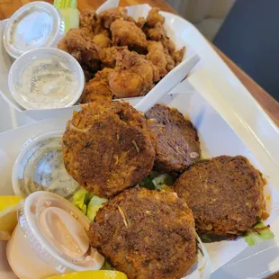 "Crab cake"/bay cakes, cauliflower bites