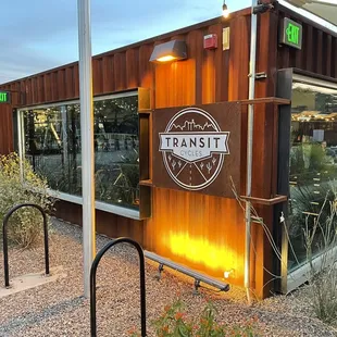 Random cargo building