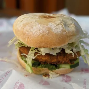 B5 (zhoug (jalapeño pesto), ranch, cucumber, lettuce)