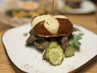 Truland Burgers & Greens