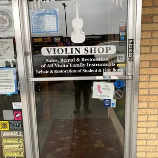 The main door with accurate hours. The website confirms these same hours of operation.