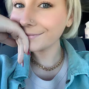 Victoria fixing my yellow mess to ashy blonde