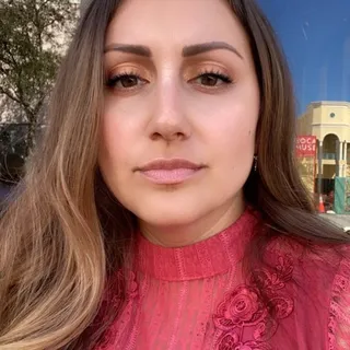 Tasha E.