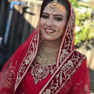 Makeup &amp; hairstyle by Rupy