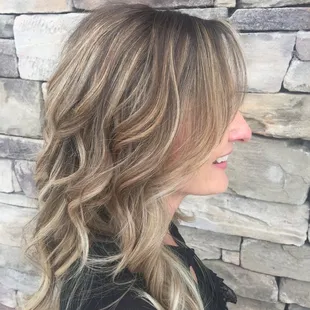 Bright balayage