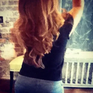 I just need to know where the 6th star is for this post. Genius w cut &amp; color. Go see him.  Best in Nola!!!!