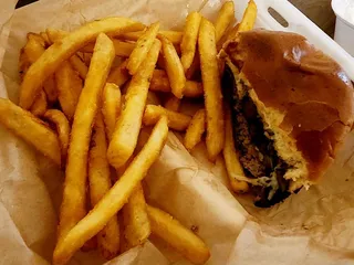 Red Zone Sports Bar & Grill