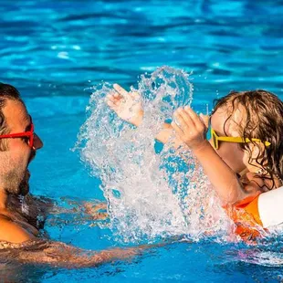 MH BeaverDamInn BeaverDam KY Property OutdoorPool