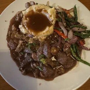 Beef tips. I even ate the snap beans and I&apos;m not a fan of green beans. Deeeeeelicious plate of food.