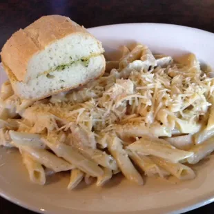 Gorgonzola penne with chicken.