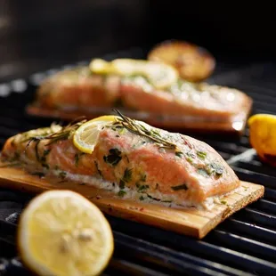 Wild Caught Alaskan King Salmon With Lemon, Garlic &amp; Butter