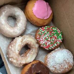 1/2 dozen Becker&apos;s donuts
