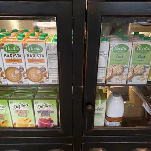 Ya!! Oat and Almond milk available for those that like non-dairy options