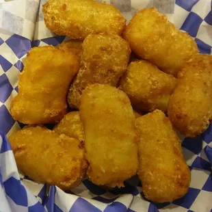 Mac'n'cheese bites.  Everyone liked these.