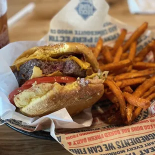 Bacon Cheeseburger w/ Sweet potato fries