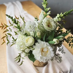 Classic white and green is always in season