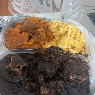 Oxtail plate with candied yams &amp; mac n cheese