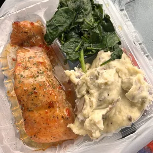 Steamed salmon with sweet chili sauce, Mashed Potatoes and steamed spinach.