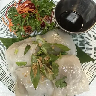 Steamed Vegetable Dumplings