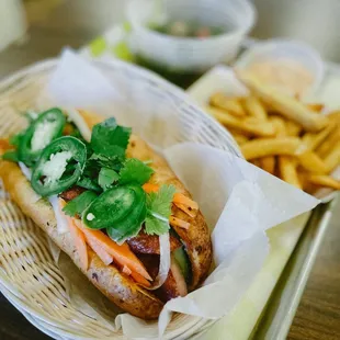 Bee Banh Mi