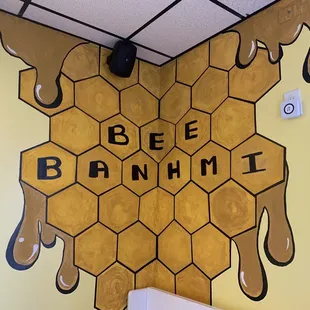 a sign that says bee banh mih