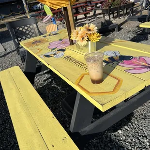 Bee Bench