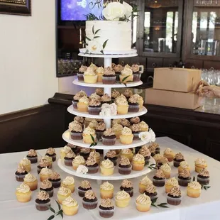 Wedding cupcake tower