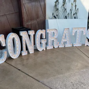 Congratulations sign