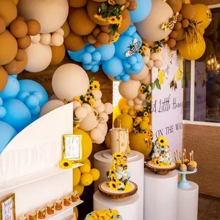Bee baby shower