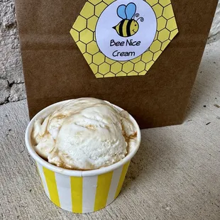 Honeycomb flavor ice cream