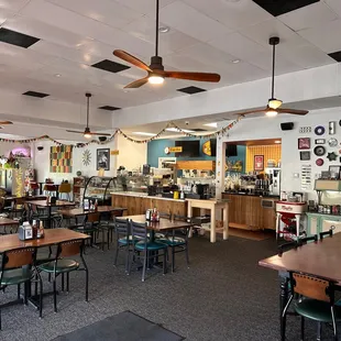 Bee’s Bakery Cafe