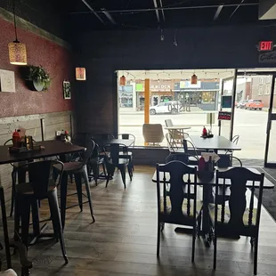 ramen and noodles, interior