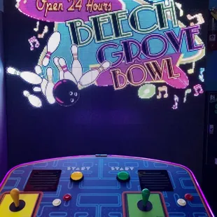 Logo on the PAC-man machine