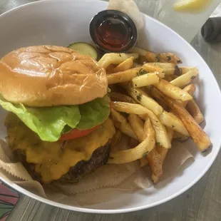 Poolside Cheeseburger