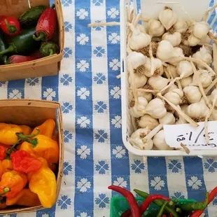 3 types of Peppers and garlic
