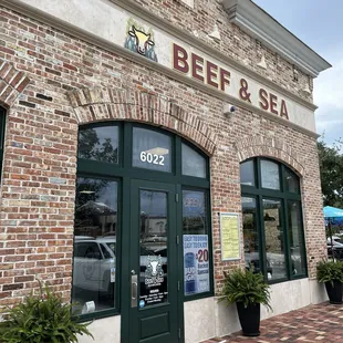 Come on in! I got a parking spot right out front.