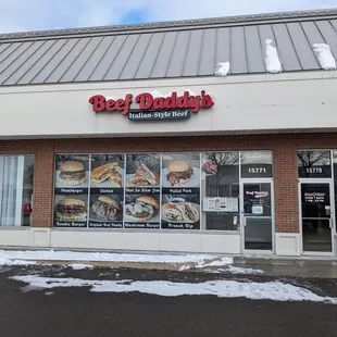 the outside of a restaurant