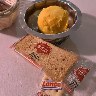 Crackers Cheese Spread