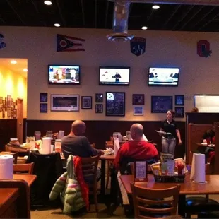 sushi and sashimi, interior