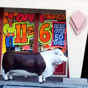 Excellent beef, chicken, eggs, breaand condiments