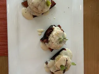 Salt Seafood & Steak House