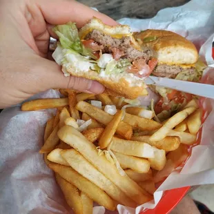 Cheeseburger lunch special