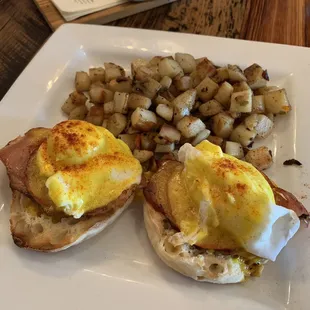 Eggs Benedict